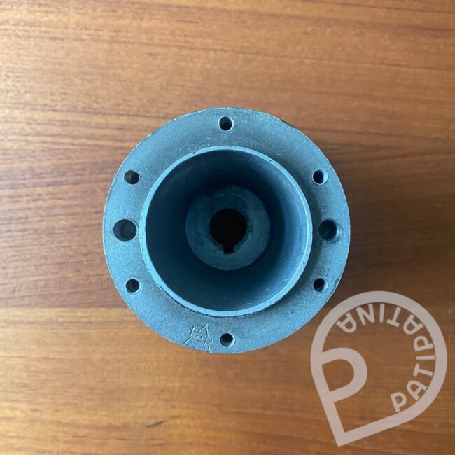 solid Momo hub #067, Alfa Romeo 1300, GT Junior, Alfa Romeo 2000, Alfa Romeo Montreal