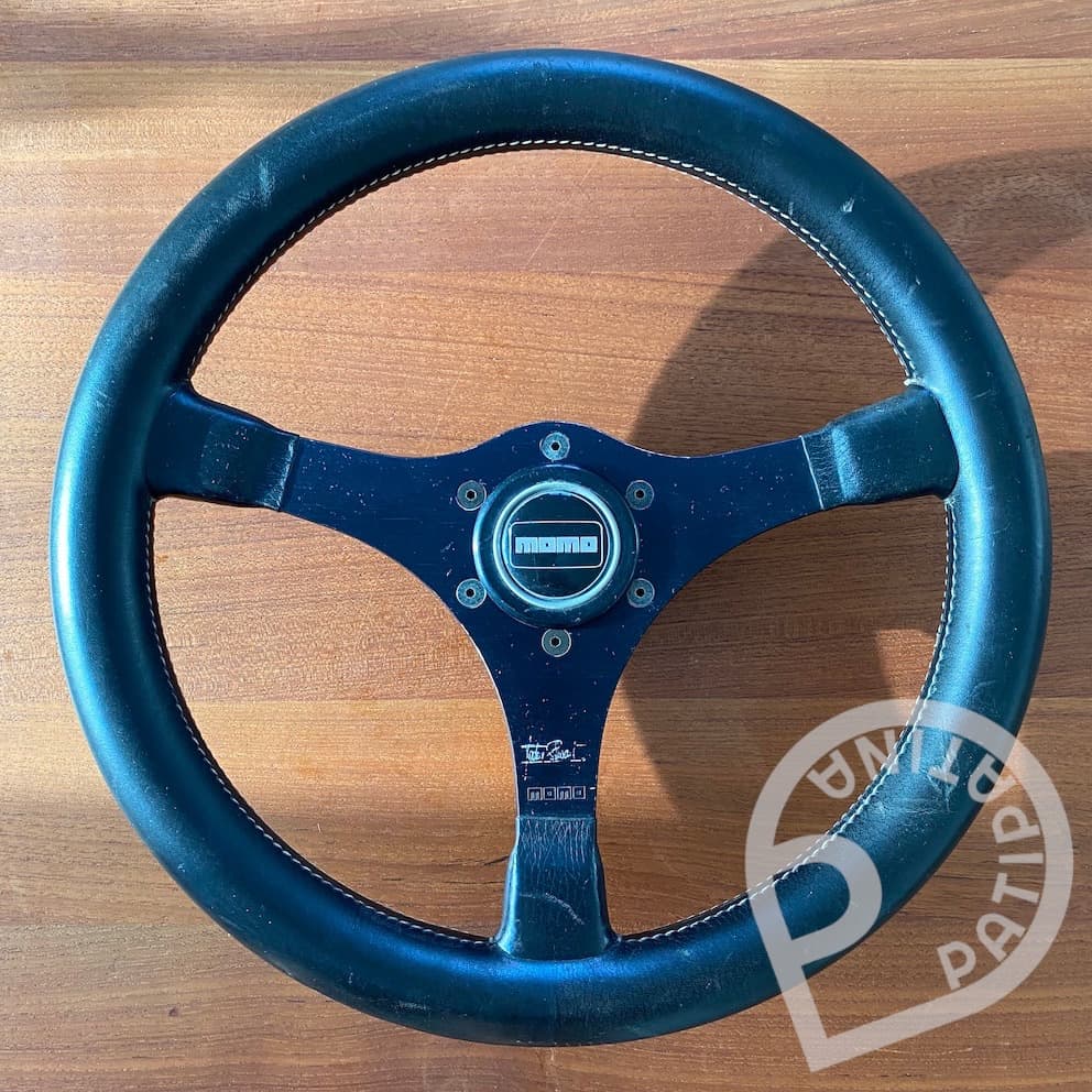 Momo Jackie Stewart Steering Wheel - Momo Signature Series Momo Jackie Stewart Steering Wheel - Momo Signature Series
