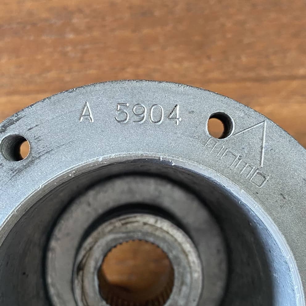 solid Momo steering wheel hub adapter Porsche, BMW, Alfa, Fiat