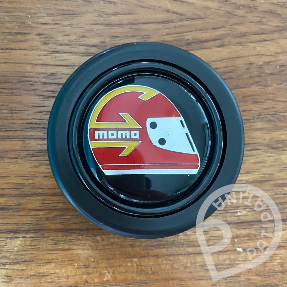 MOMO Gianpiero Moretti horn button