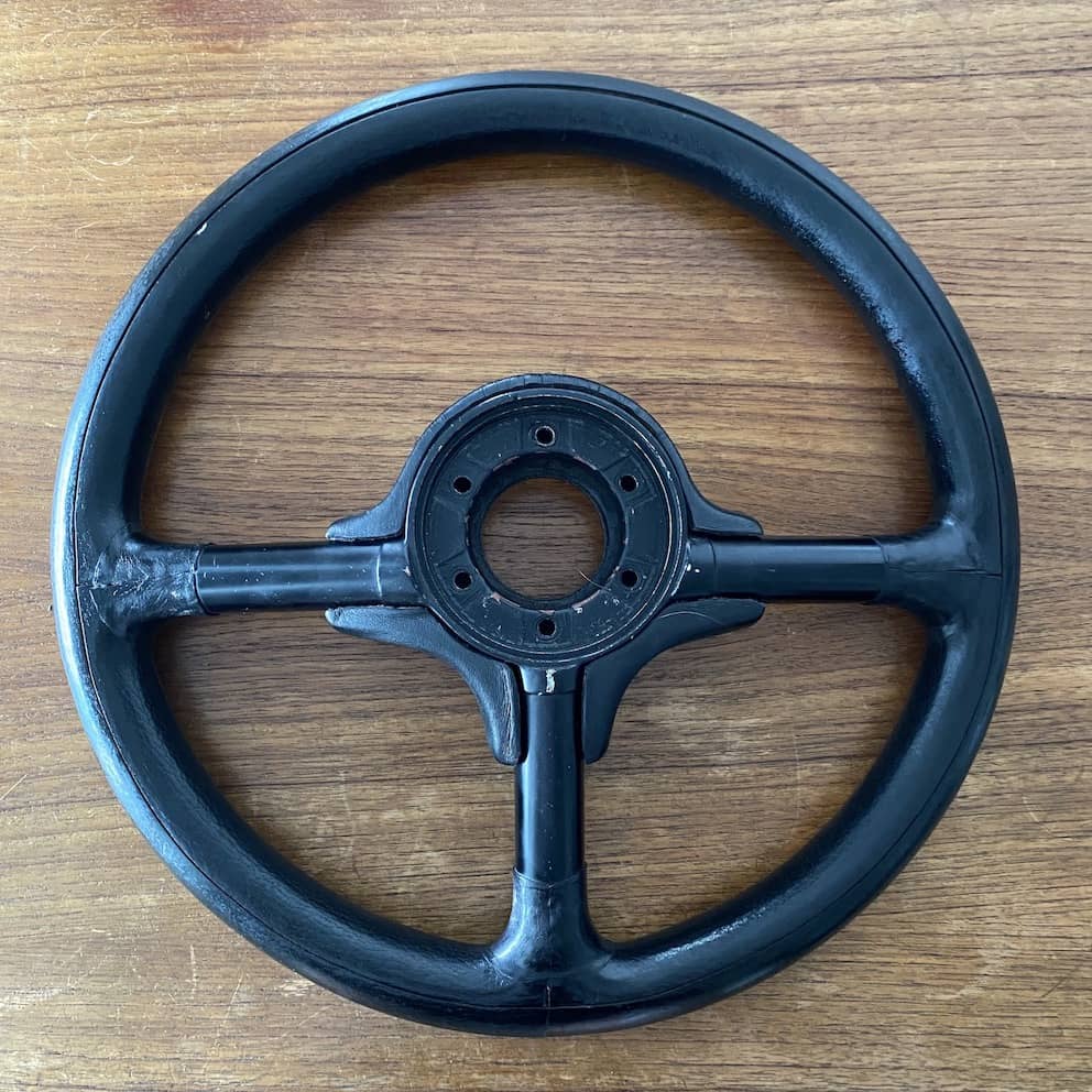 Momo Porsche Design steering wheel for sale - patipatina