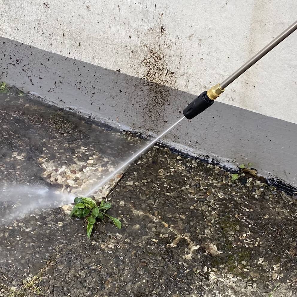 2200 PSI of the Wall-Mounted Giraffe Tools Pressure Washer with Retractable Hose did a great job 2200 PSI of the Wall-Mounted Giraffe Tools Pressure Washer with Retractable Hose did a great job