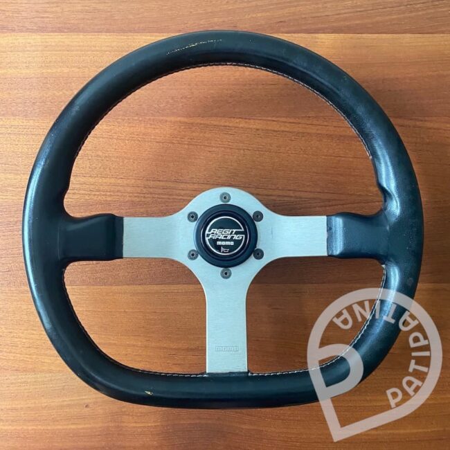 Momo F35 D-cut steering wheel