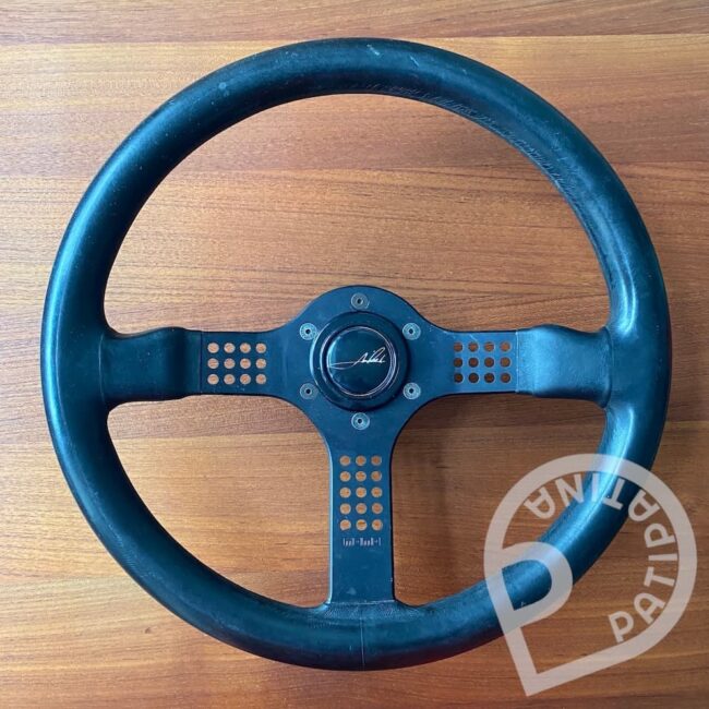 Momo Cavallino 3 steering wheel for sale