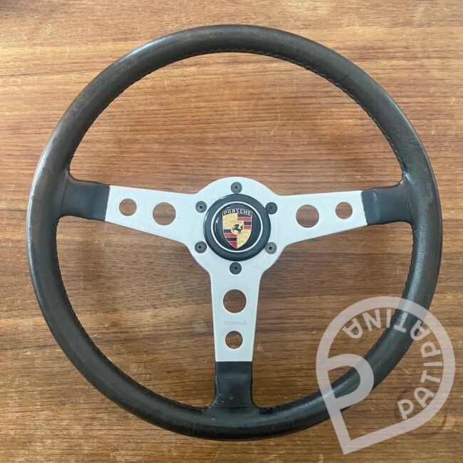 Momo Sebring steering wheel
