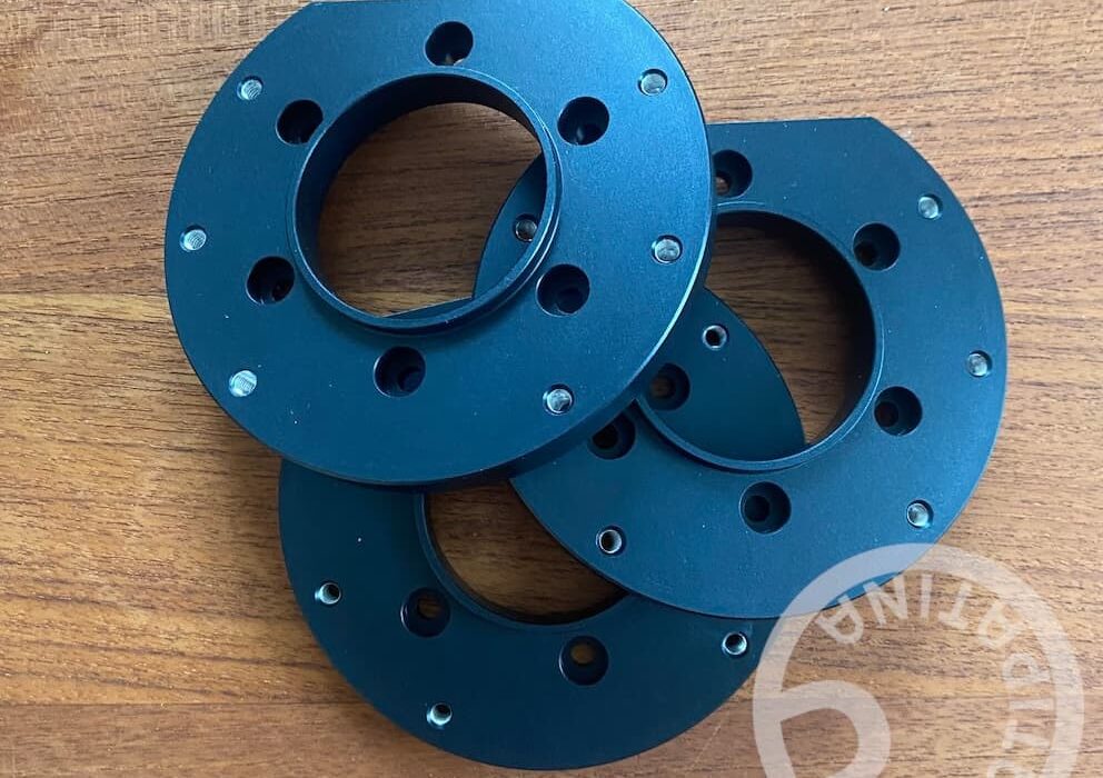 Victor to Momo Hub Adapter - Stack