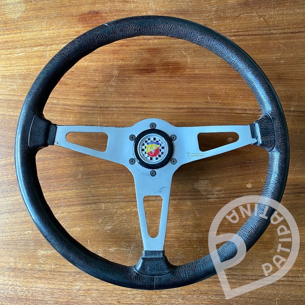Fiat 124 Spider – Ferrero steering wheel Fiat 124 Spider - Ferrero steering wheel