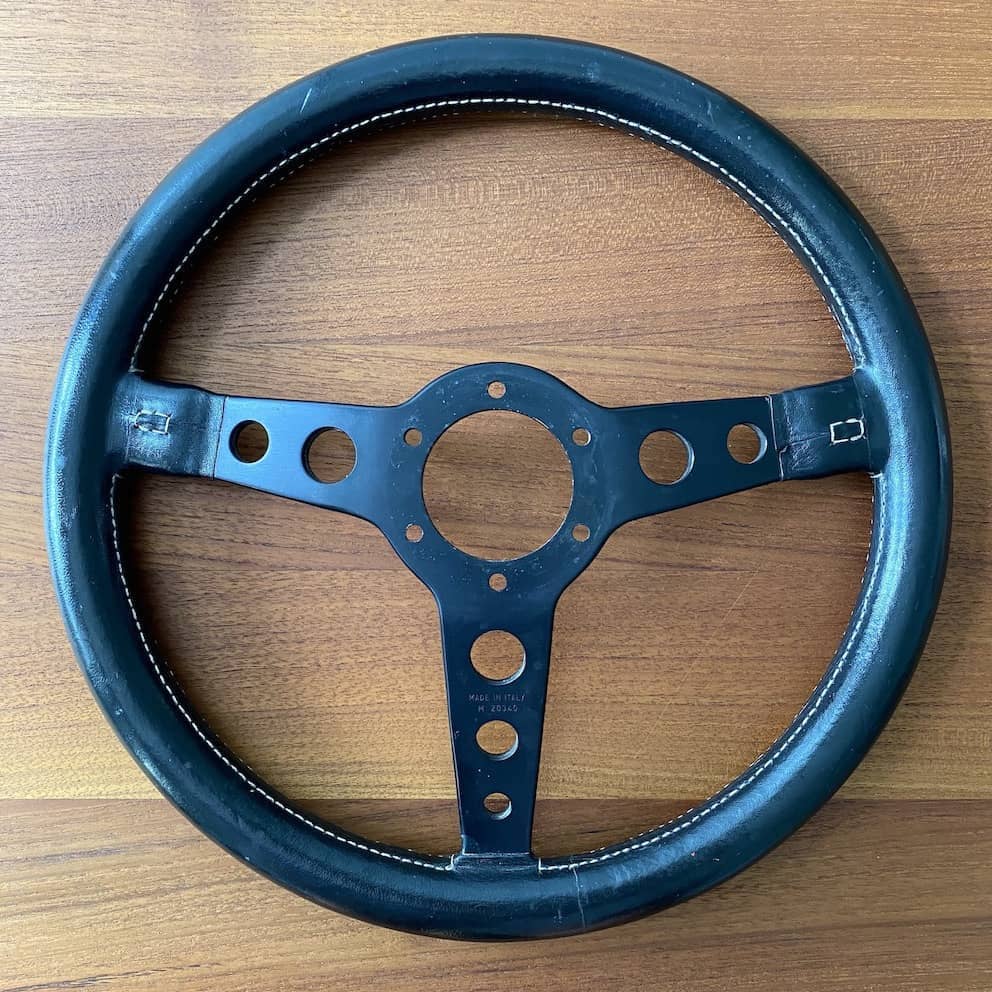 momo-alpina-leather-steering-wheel_9