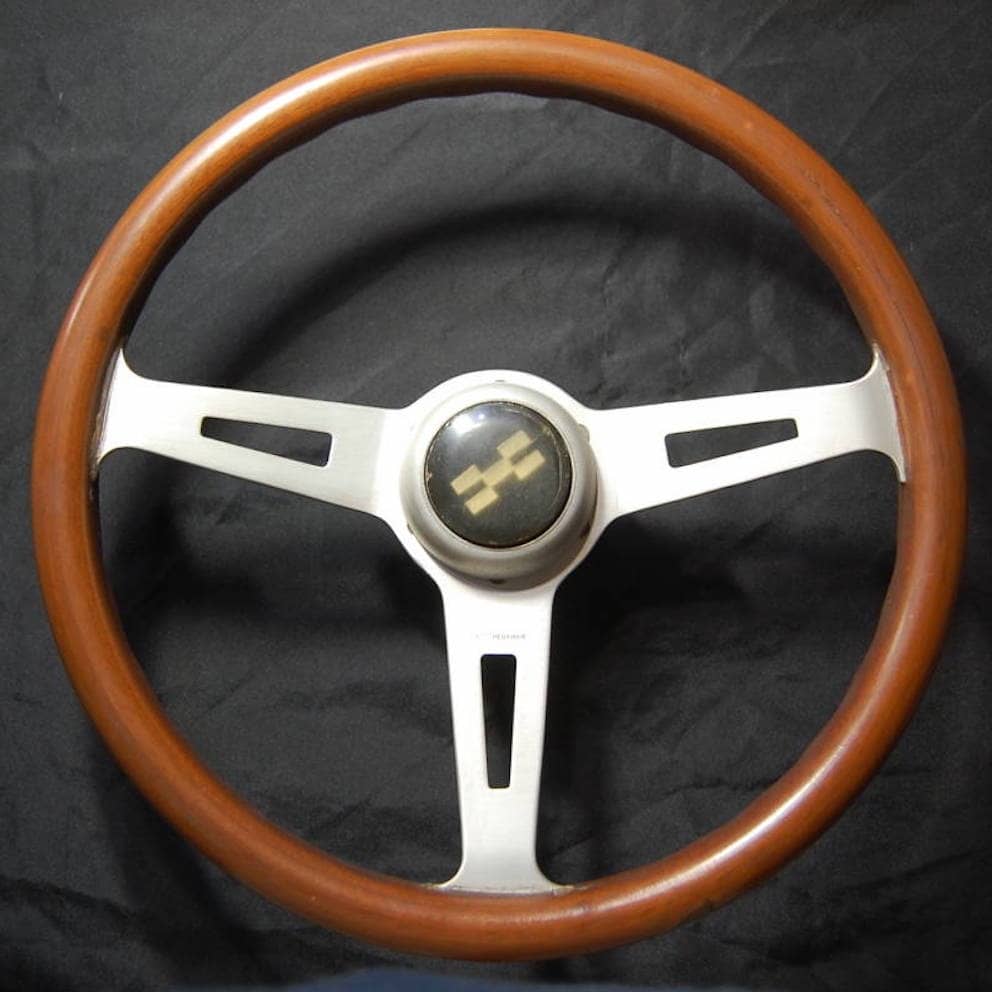 Checkman – JDM Momo steering wheel Checkman - JDM Momo steering wheel