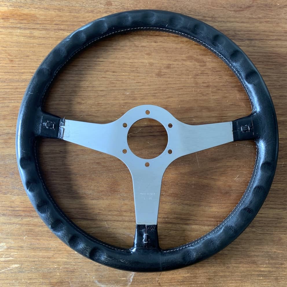Momo Gritti Steering Wheel 365mm – Back Momo Gritti Steering Wheel 365mm - Back