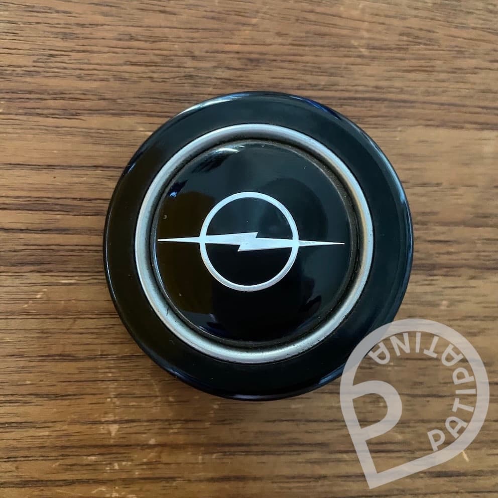 early Momo Opel horn button