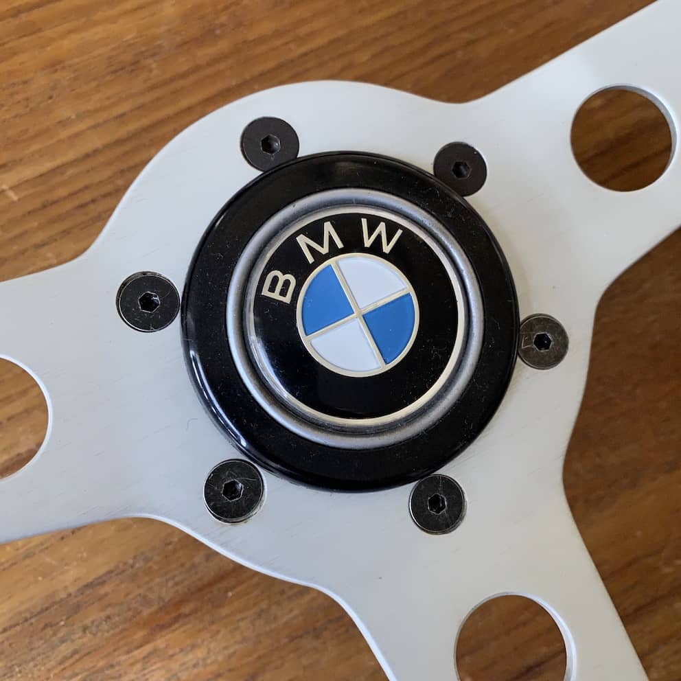 Momo Prototipo 350 semi-dish silver - BMW horn button