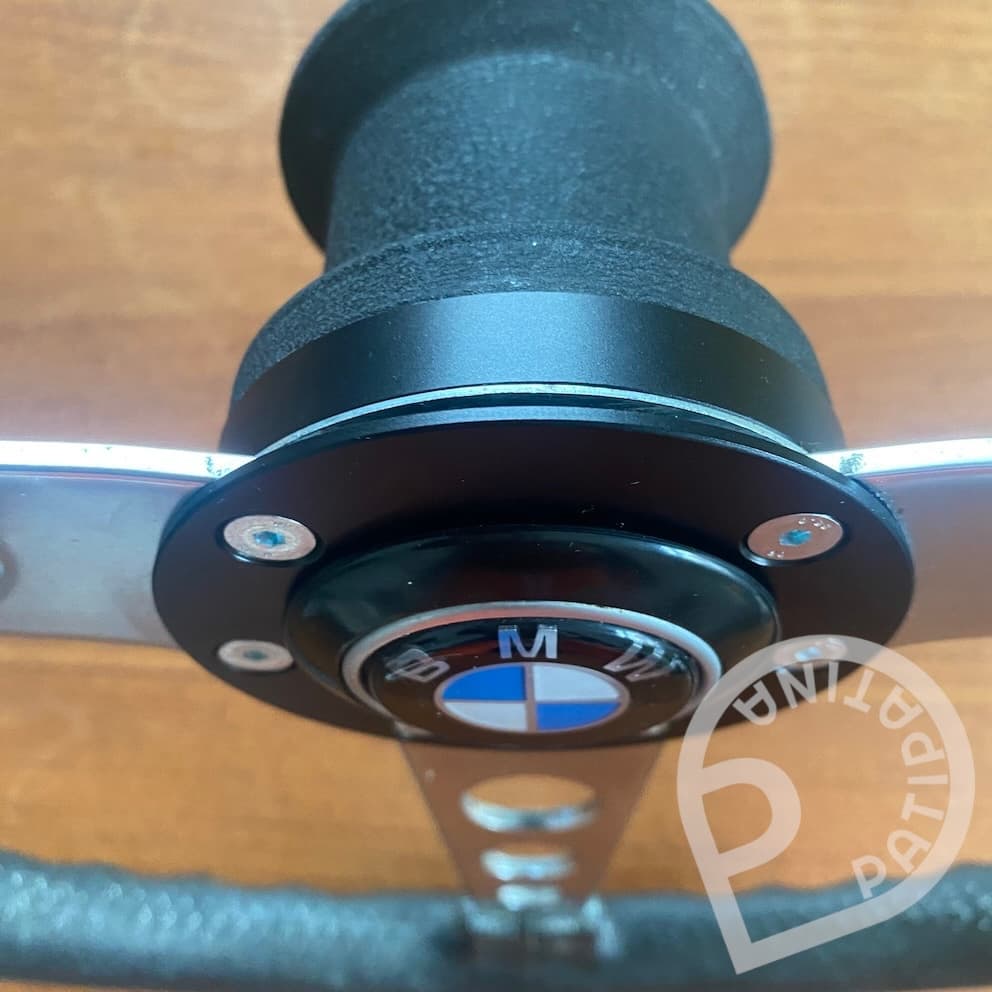 Petri sports steering wheel to Momo hub adapter in use Petri sports steering wheel to Momo hub adapter in use