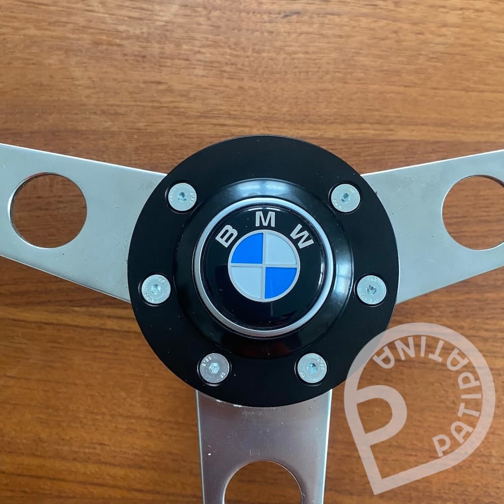 Petri sports steering wheel to Momo hub adapter in use Petri sports steering wheel to Momo hub adapter in use