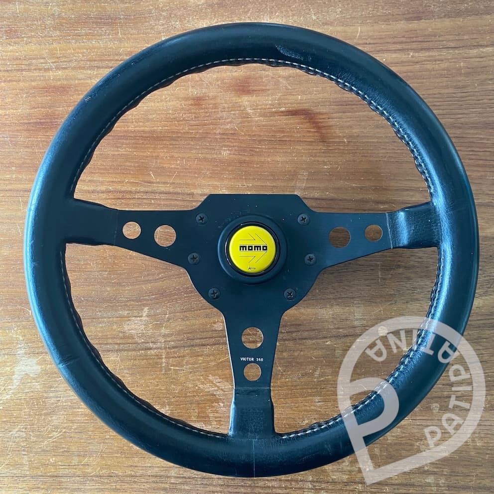 Victor 360 steering wheel / Kremer Racing